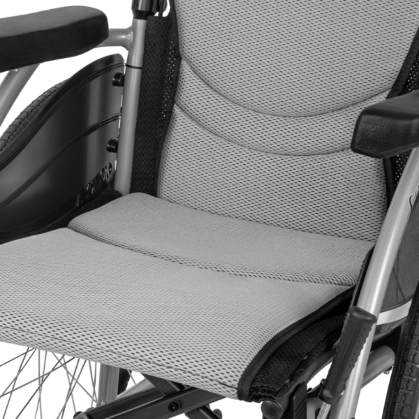 Lightweight aluminium wheelchair Karma S-Ergo 115