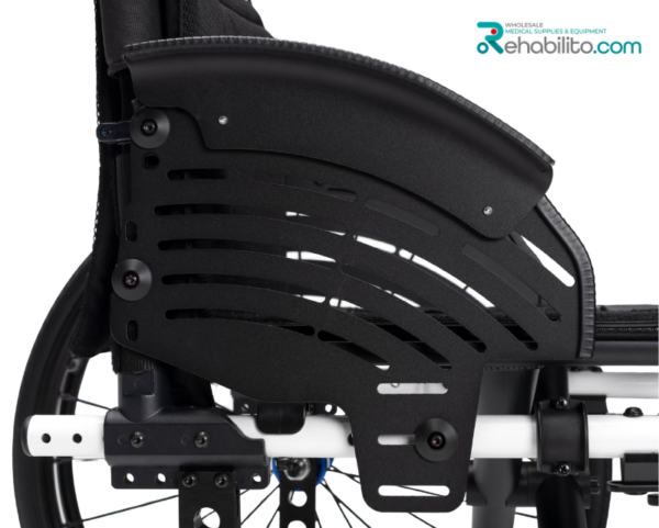 Lightweight foldable wheelchair V500 Active Vermeiren